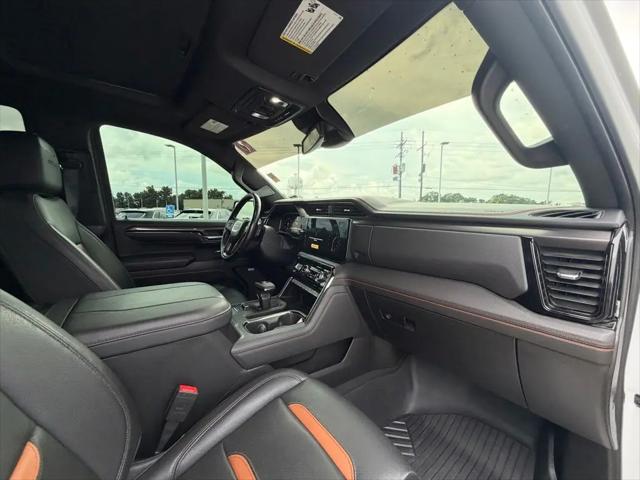 2023 GMC Sierra 1500 4WD Crew Cab Short Box AT4