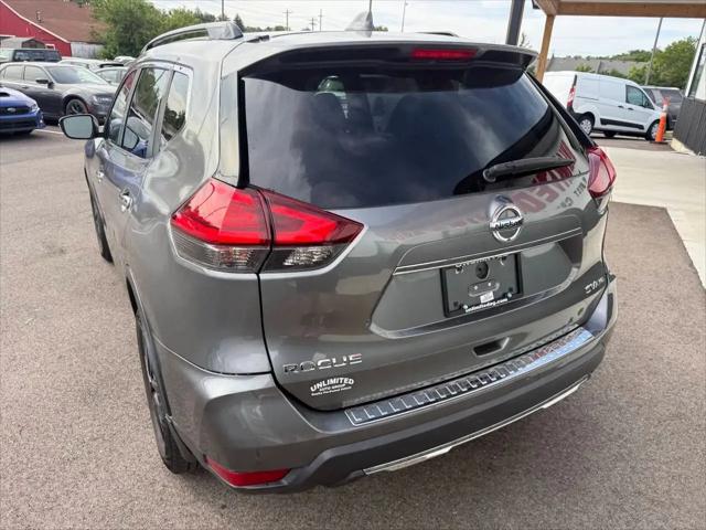 2017 Nissan Rogue SV