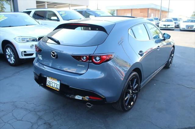 2022 Mazda Mazda3 Carbon Edition