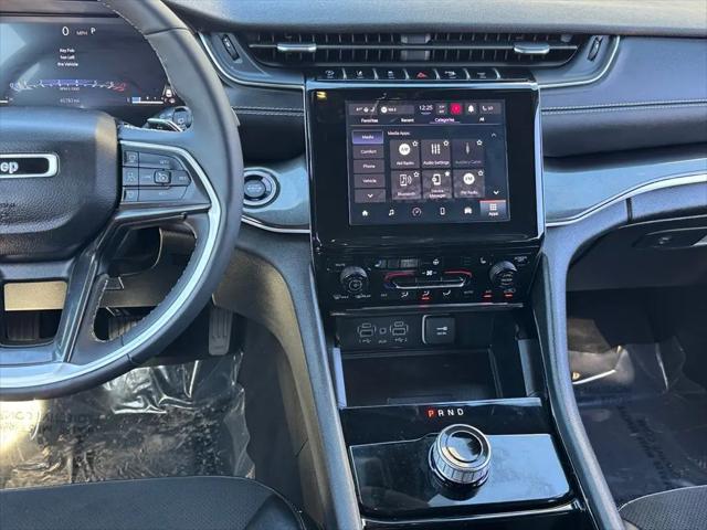 2023 Jeep Grand Cherokee L Altitude 4x4