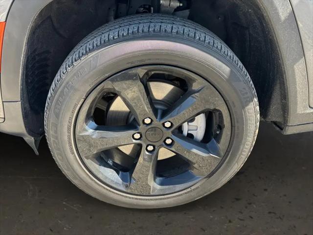 2023 Jeep Grand Cherokee L Altitude 4x4