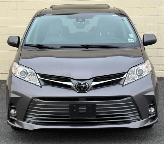 2020 Toyota Sienna XLE