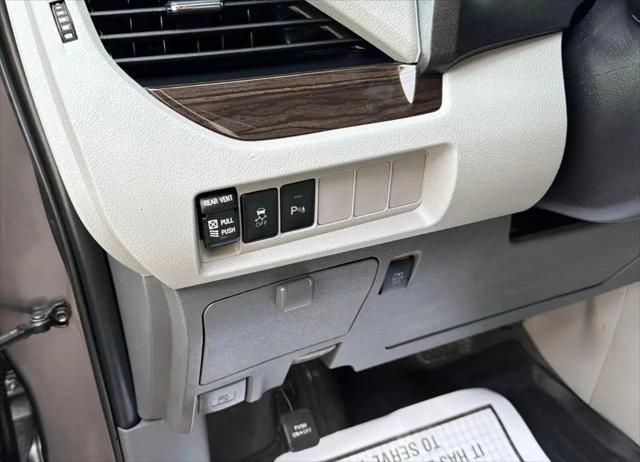 2020 Toyota Sienna XLE