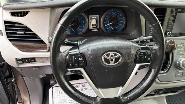 2020 Toyota Sienna XLE