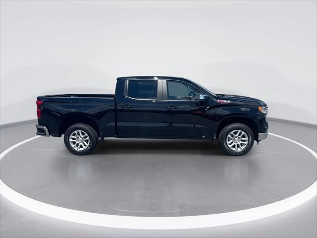 2026 Chevrolet Silverado 1500 4WD Crew Cab Standard Bed LT