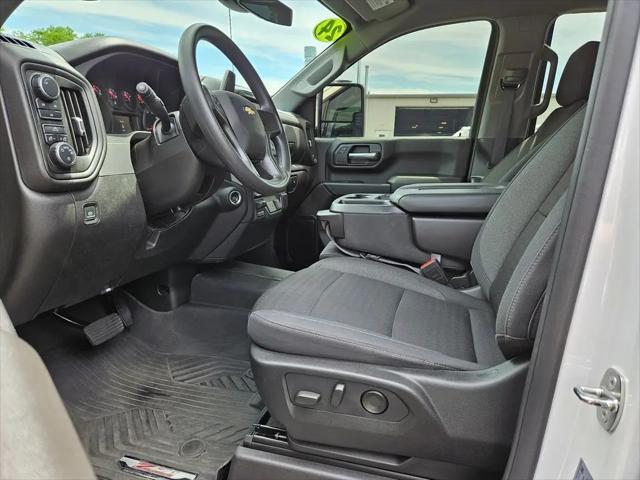 2024 Chevrolet Silverado 2500HD 4WD Crew Cab Standard Bed Custom