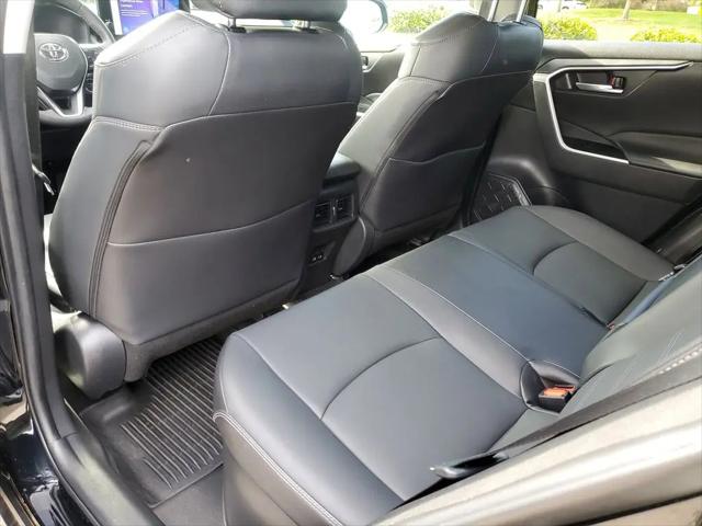 2023 Toyota RAV4 Hybrid XLE Premium