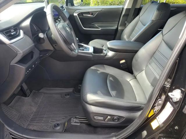 2023 Toyota RAV4 Hybrid XLE Premium