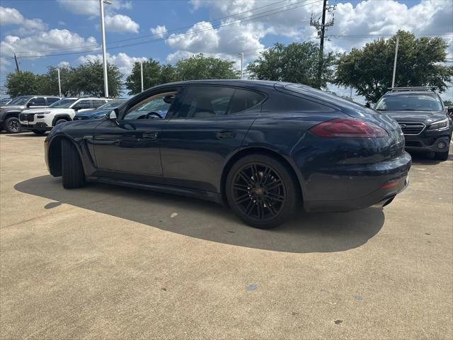2016 Porsche Panamera 4