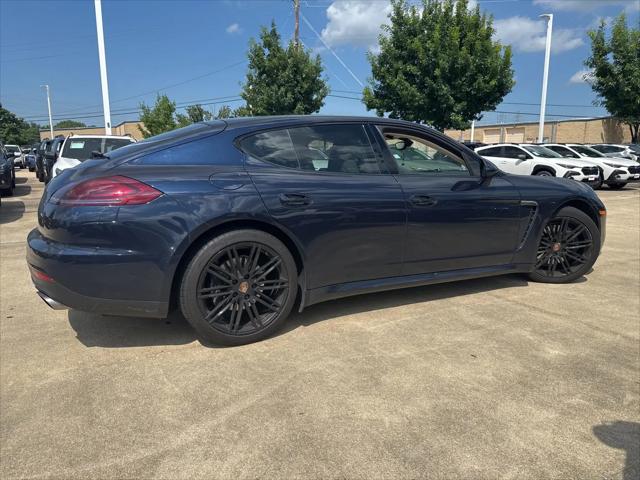 2016 Porsche Panamera 4
