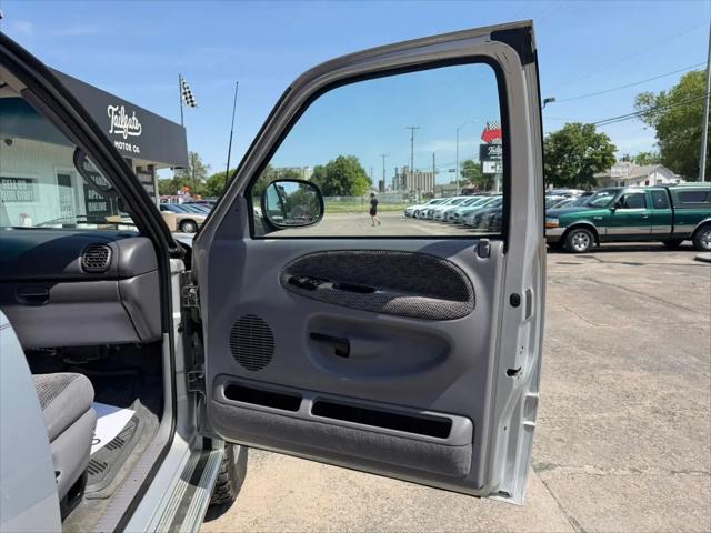 1998 Dodge Ram 2500 Base
