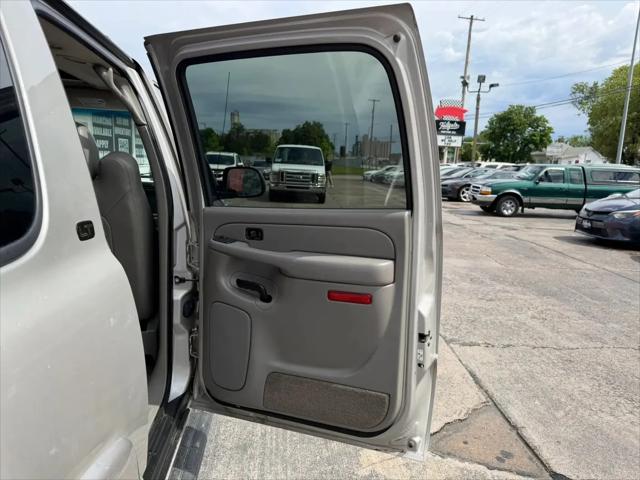 2005 Chevrolet Suburban LT