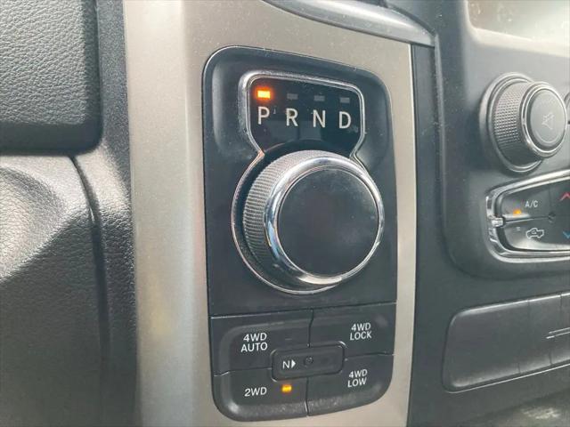 2017 Ram 1500 Lone Star Silver Crew Cab 4x4 5'7" Box