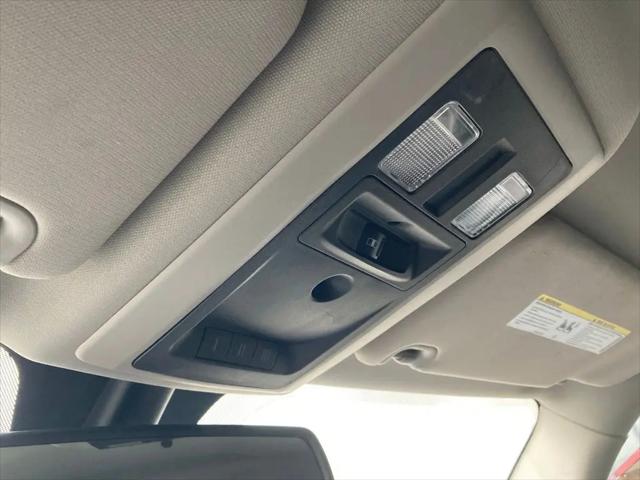 2017 Ram 1500 Lone Star Silver Crew Cab 4x4 5'7" Box