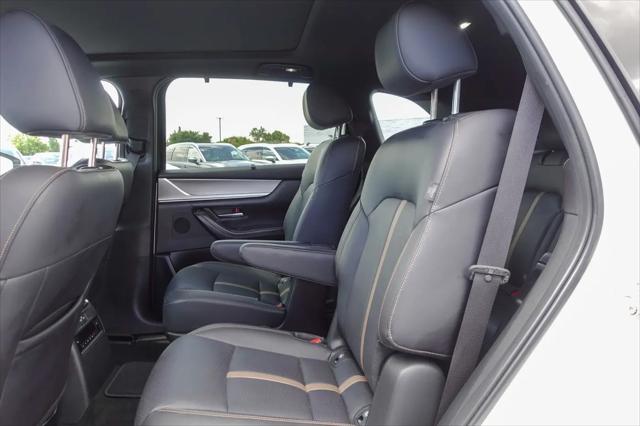 2024 Mazda X-90 Premium Plus