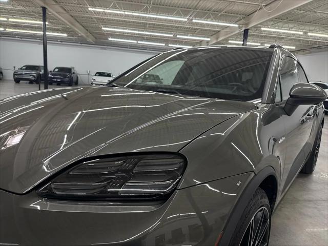 2024 Porsche Macan Electric 4
