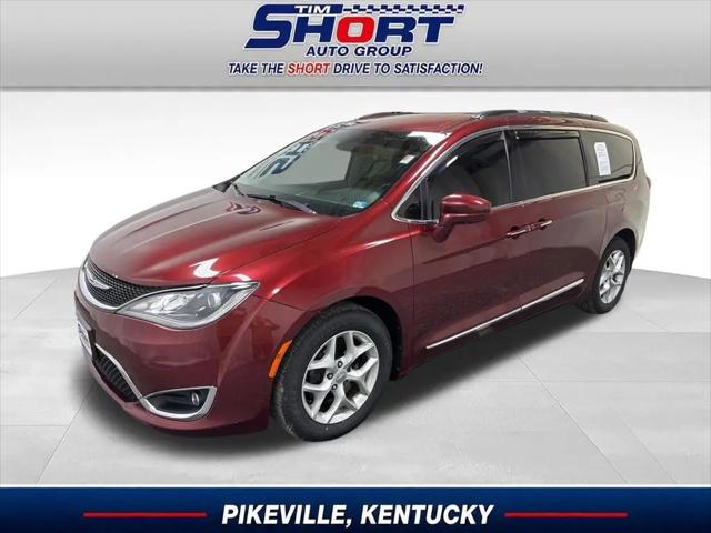 2017 Chrysler Pacifica Touring-L for sale in Pikeville, KY