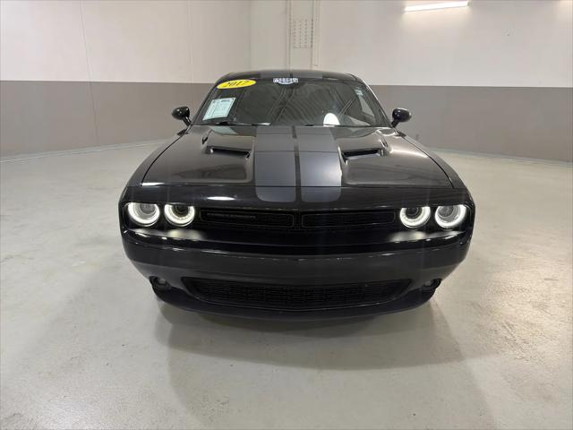2017 Dodge Challenger SXT Plus