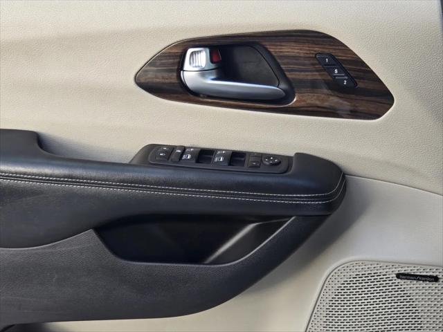 2021 Chrysler Pacifica Limited AWD