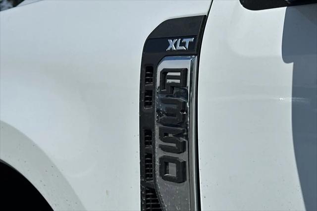 2026 Ford F-350 XLT