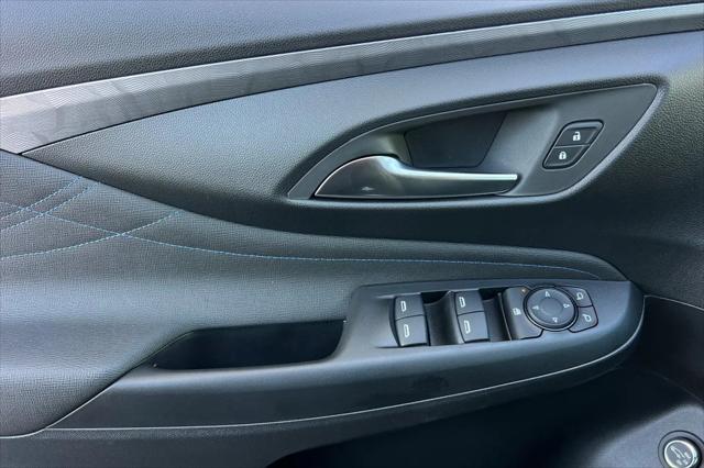 2026 Buick NV Sport Touring FWD