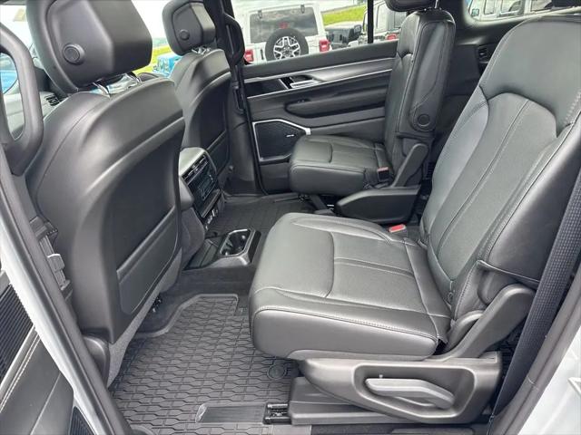 2026 Jeep Grand Wagoneer Upland 4x4