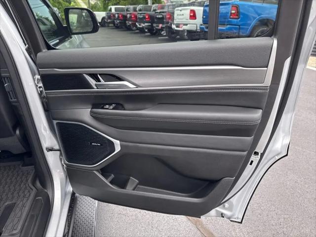 2026 Jeep Grand Wagoneer Upland 4x4