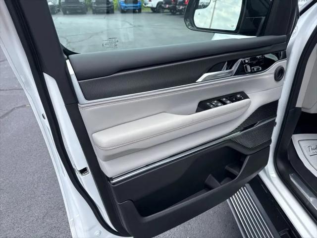 2026 Jeep Grand Wagoneer Summit Obsidian 4x4