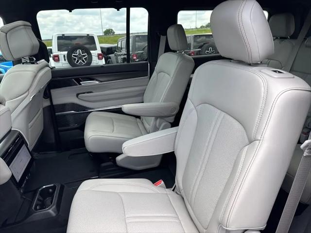 2026 Jeep Grand Wagoneer Summit Obsidian 4x4