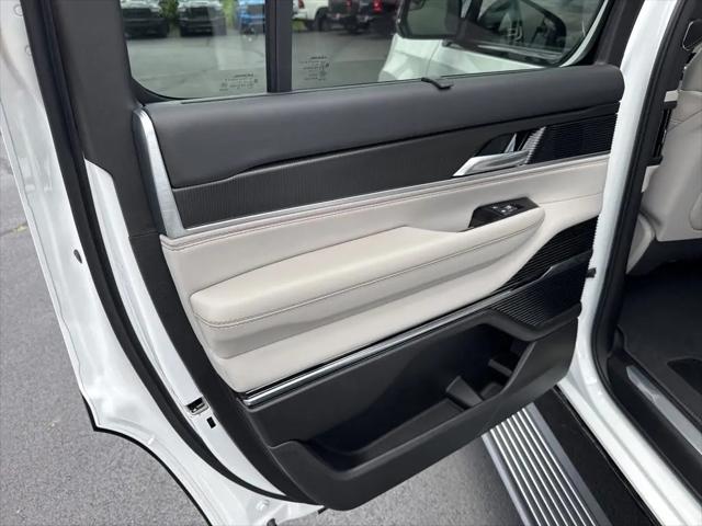 2026 Jeep Grand Wagoneer Summit Obsidian 4x4
