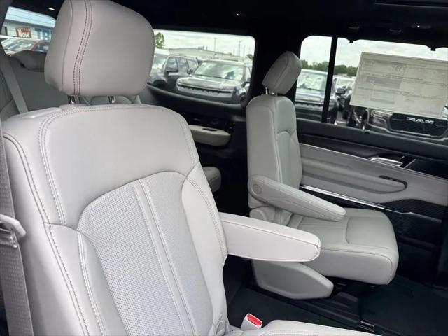 2026 Jeep Grand Wagoneer Summit Obsidian 4x4