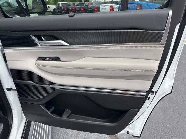 2026 Jeep Grand Wagoneer Summit Obsidian 4x4