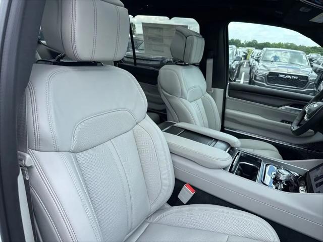 2026 Jeep Grand Wagoneer Summit Obsidian 4x4