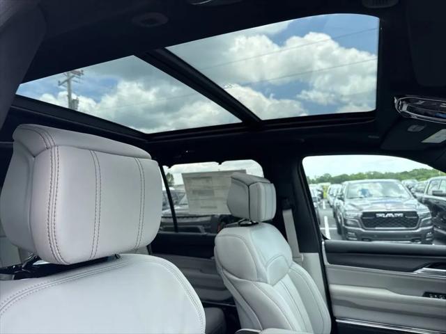 2026 Jeep Grand Wagoneer Summit Obsidian 4x4
