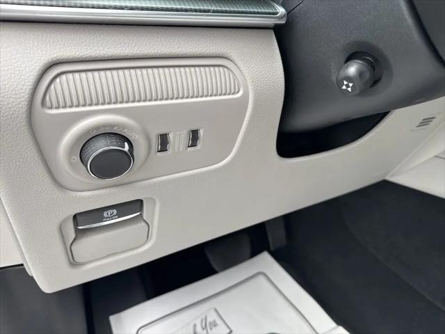 2026 Jeep Grand Wagoneer Summit Obsidian 4x4