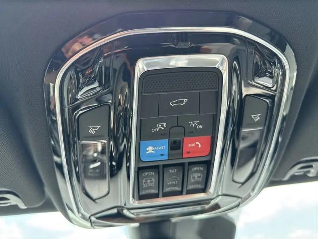 2026 Jeep Grand Wagoneer Summit Obsidian 4x4