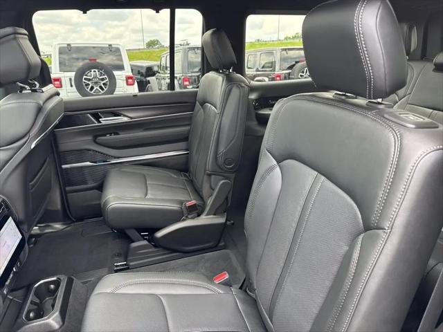 2026 Jeep Grand Wagoneer Summit Obsidian 4x4