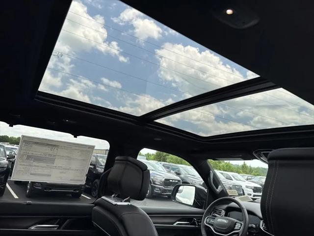 2026 Jeep Grand Wagoneer Summit Obsidian 4x4