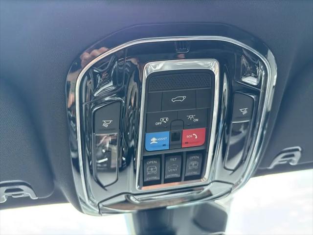 2026 Jeep Grand Wagoneer Summit Obsidian 4x4