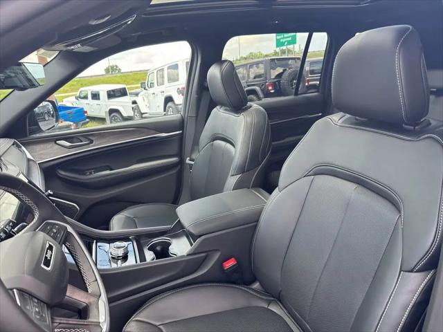 2026 Jeep Grand Cherokee Limited Reserve