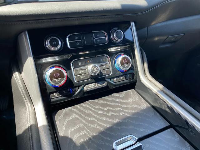 2023 GMC Yukon 4WD Denali
