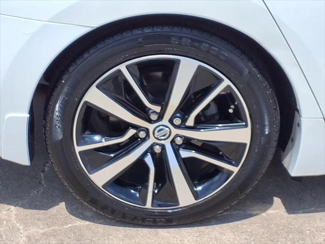2021 Nissan Maxima SV Xtronic CVT