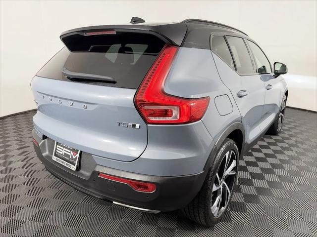2020 Volvo XC40 T5 R-Design