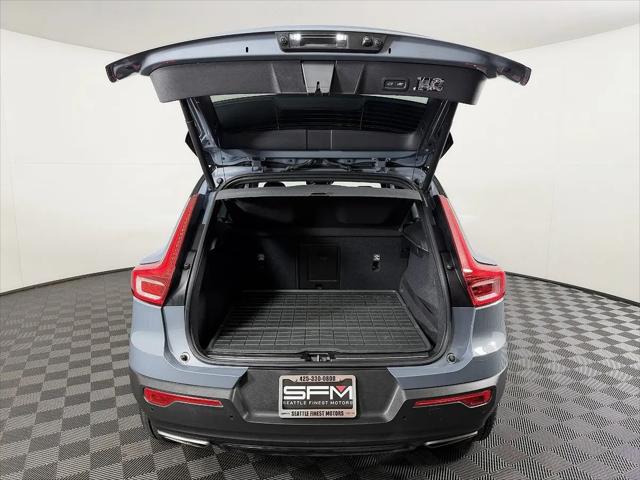 2020 Volvo XC40 T5 R-Design