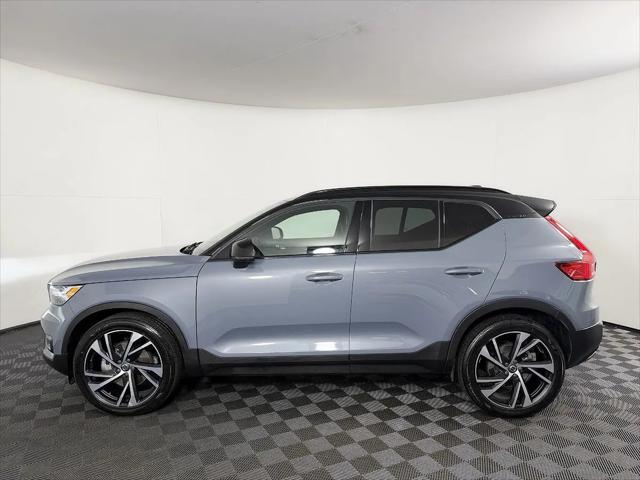 2020 Volvo XC40 T5 R-Design