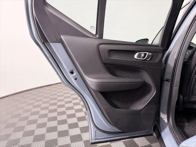 2020 Volvo XC40 T5 R-Design
