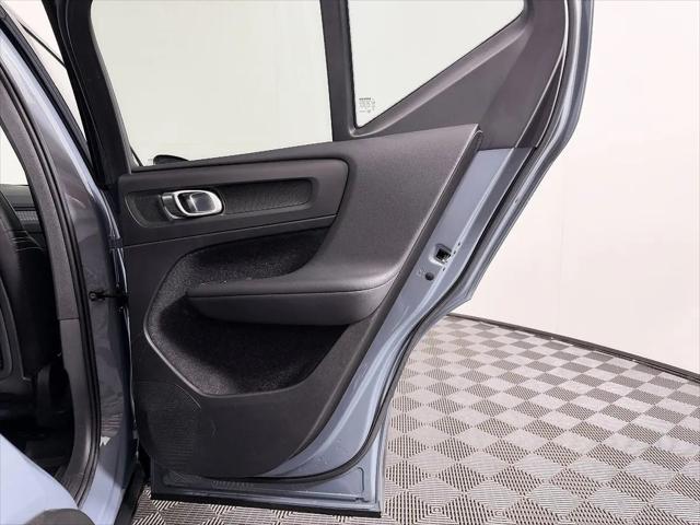 2020 Volvo XC40 T5 R-Design