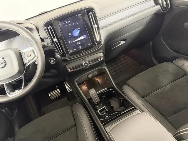 2020 Volvo XC40 T5 R-Design