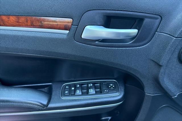 2012 Chrysler 300 Base