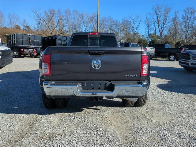 2024 Ram 3500 Tradesman Crew Cab 4x4 8' Box